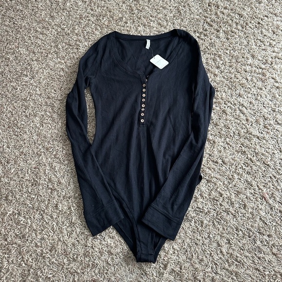 FREE PEOPLE Black Ribbed Long Sleeve Henley Bodysuit - Picture 2 of 4